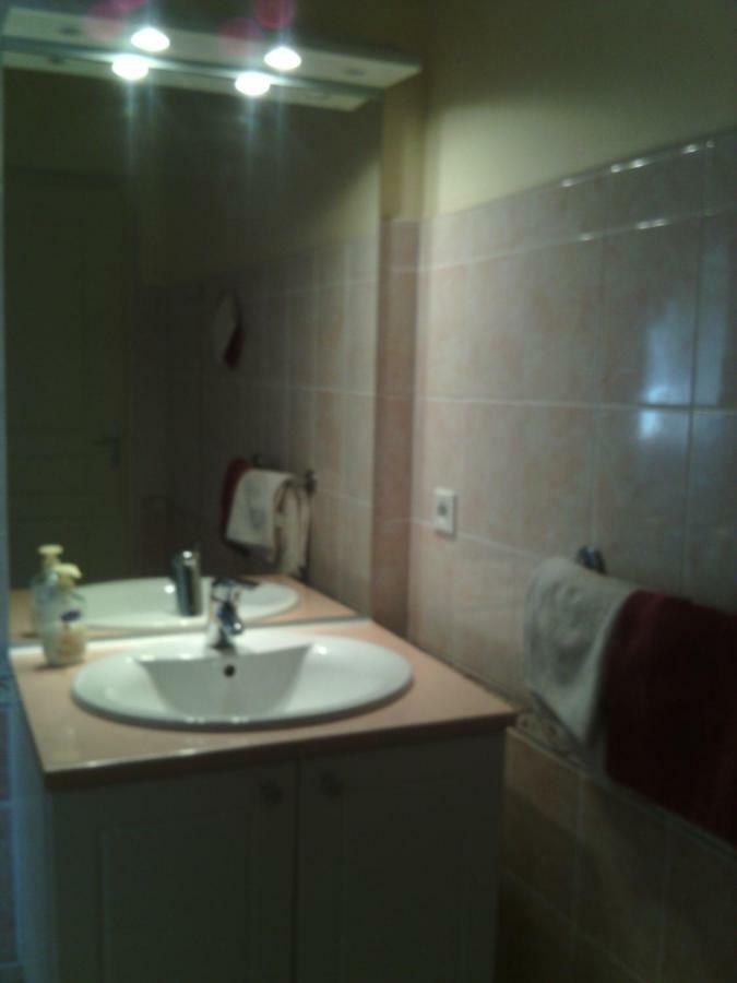 La Roche Bed and Breakfast Saint-Etienne-en-Cogles Exterior foto