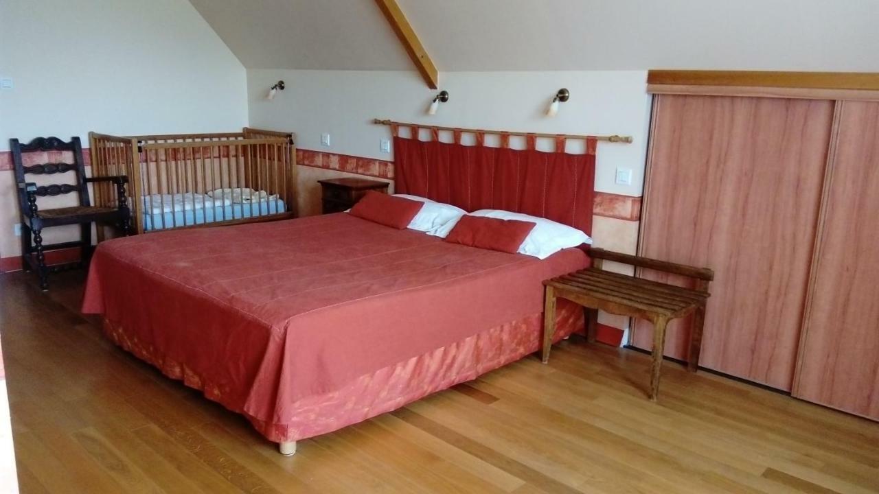 La Roche Bed and Breakfast Saint-Etienne-en-Cogles Exterior foto